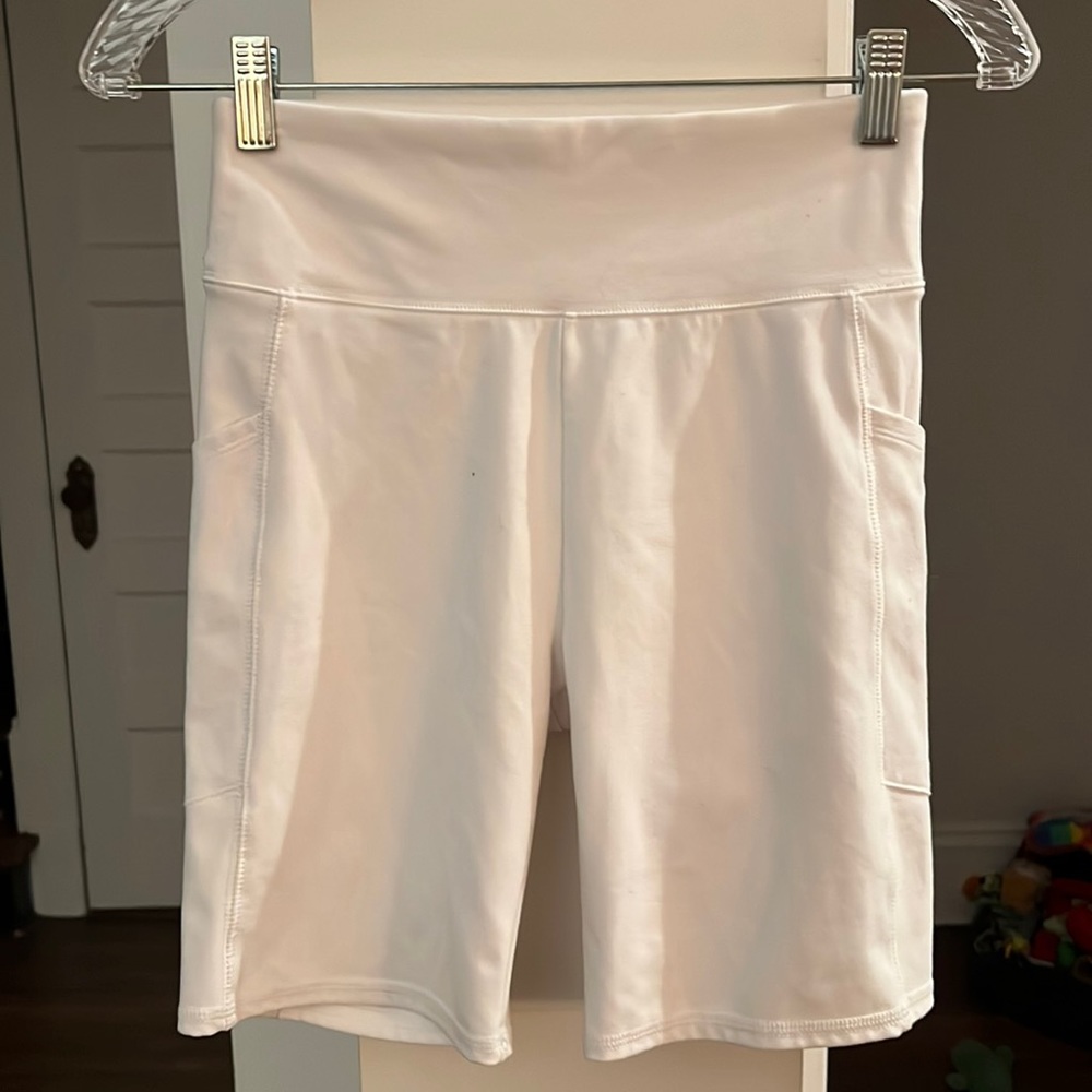 American Eagle bike shorts